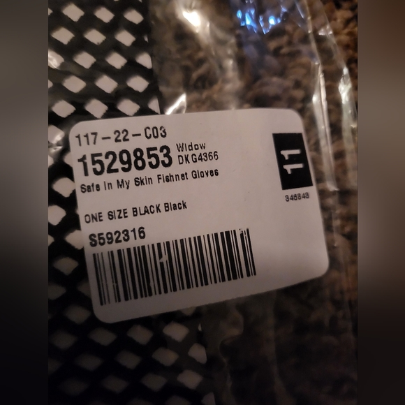 Dolls Kill x Widow Safe in My skin Fingerless Gloves (NWT)(OS)(DEADSTOCK) - Picture 2 of 3